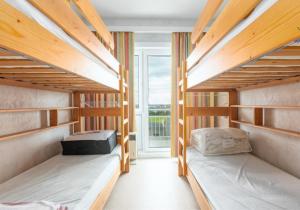 Cozy 2-bedroom apartment with stunning sea view T77