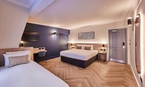 Deluxe Family Room room in Thistle Bloomsbury Park