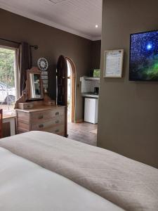 The Oak Treehouse BnB Queenstown