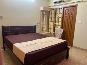 CKs Serviced Apartment - Nerkunram