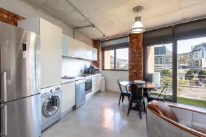 Trendy Loft Apartment near the Waterfront and CBD