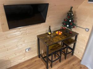 Executive Pod and Jacuzzi