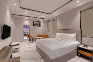 The Hoften Sukh Vasa, Sector 51 & Golf Course Ext Road