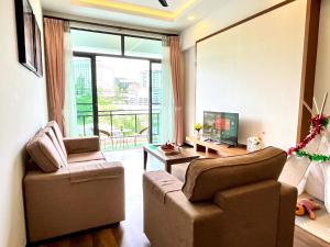 The Retreat, Mountain, Sunrise & Bee farm view , Hilltop Hotel Apartment In Kea Farm, Cameron Highlands