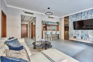 Frank Porter - Marina Quays East Tower