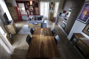 Le Petit Marché, centre ville, LR128