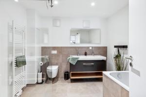 Premium Quartier One - 5 Bedrooms, 2 Parkplätze, für Familien & Teams