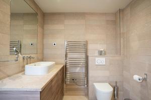 Hotels Hotel Perreyve - Jardin du Luxembourg : photos des chambres