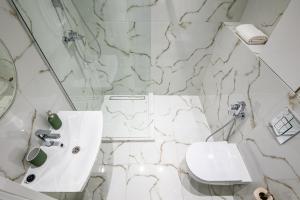 Apartments on Staroyevreiska Street