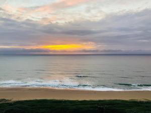 Beach Front Holiday Apartment, Stella Maris, Beach Road, Amanzimtoti