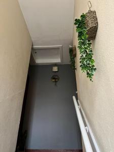 Panmure by CENTRAL SERVICED APARTMENTS - 2 Double Bedrooms - Monifieth - Sleeps 4 - Modern & Unique - Smart TV & WiFi - Fully Equipped Kitchen - Spacious & Unique