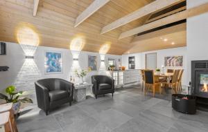 Nice Home In Oksbøl With Sauna