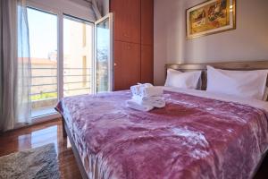 City Center 2-BR Apartment in Mytilene