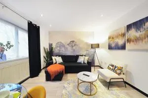 Stylish 2-Bedroom Flat in Prime London Location - Pinner
