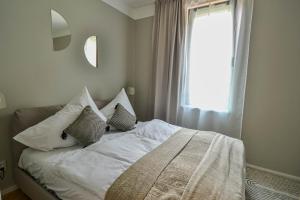 Japanese Design 3BDR Apartment in a Vibrant Area