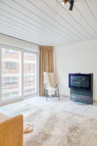 Studio with sea and harbor views