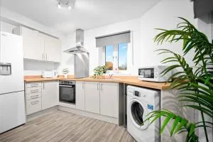 Modern 2 Bedroom Apartment - Secure Parking - Fast WIFI - Top Rated - 53C - 黑尔斯欧文