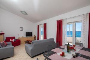 Amalia Beach Apartment