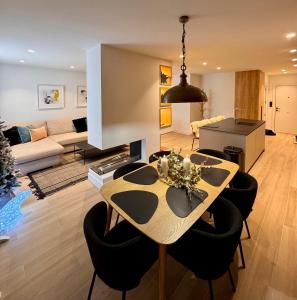 Maribel Deluxe by SURYNIEVE