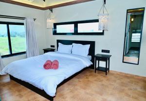The Red Villa - Igatpuri