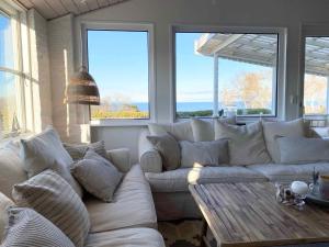 Stunning Home In Unknown With 3 Bedrooms And Wifi