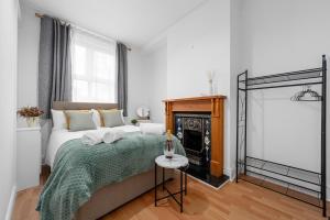 Cosy well-connected 3-bed house