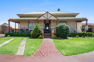 Warwick Settlers Inn