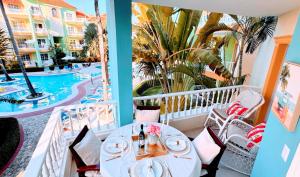 Walk to Beach, Shops, Dining, Pool View, Fast Wifi