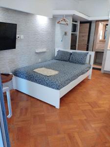 Seafront Apartment With Sea View YR11