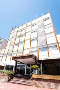 阿尔罕布拉酒店 - 埃斯特角城