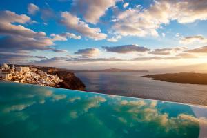 Cosmopolitan Suites - Small Luxury Hotels of the World Santorini Greece