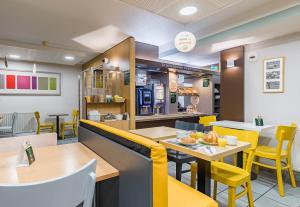 Hotels B&B HOTEL TOURS Sud Joue-les-Tours : photos des chambres
