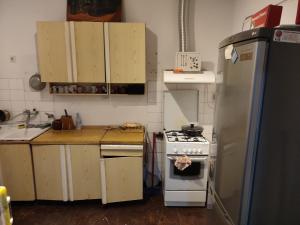 Biały dom Cyprysowa 11