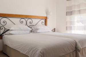 Hotels Hotel De La Pyramide : photos des chambres