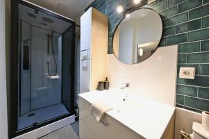 Appartements La Parenthese Choletaise - Serenite en Centre-Ville : photos des chambres