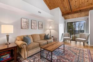 Mountain Inn Lodge 59 with Wintergreen Advantage