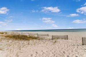 Palm Beach 21C by Vacation Homes Collection