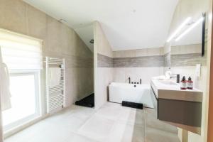 Maisons de vacances L-Artbanne - Le domaine : photos des chambres