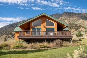Cozy Henrys Lake Escape - 20 Miles to Yellowstone! - Cliff Lake