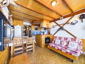 Studio cabine pour 4 pers. au pied des pistes avec terrasse et parking, Montvalezan - FR-1-398-648