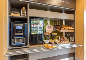 Hotels B&B HOTEL Evreux : photos des chambres