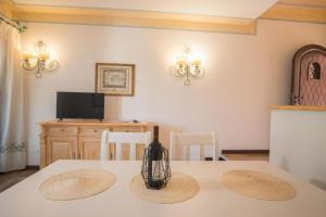 Beautiful Il Giardino degli Oleandri 1 Bedroom sleep 4, plus extra child