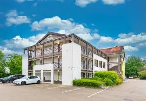 B&B HOTEL Auxerre Bourgogne - 蒙蒂尼雷斯