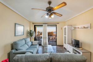 Beautiful sea views apartment with balcony and wifi in Lo Pagan