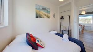 F08 Carne Michael, Riviere Towans