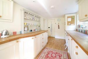 18th Century Cottage in Heart of Dorset