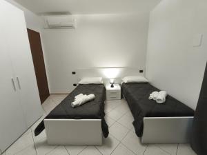 Triple Room with Shared Bathroom