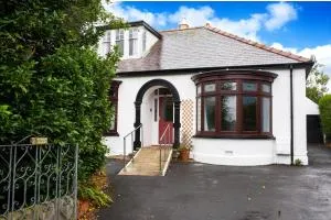 Kenvor Newport, Pembrokeshire - Dinas