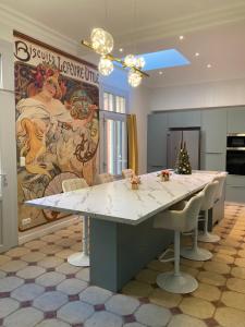 B&B / Chambres d'hotes La Villa des Roses Gite Chambres d'hotes Piscine chauffee : photos des chambres