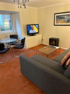 Anne House, Royal Mile